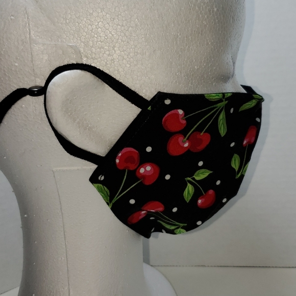 🖤FREE W/BUNDLE PURCHASE🖤*Cherries Handcrafted Face Mask - Picture 4 of 8